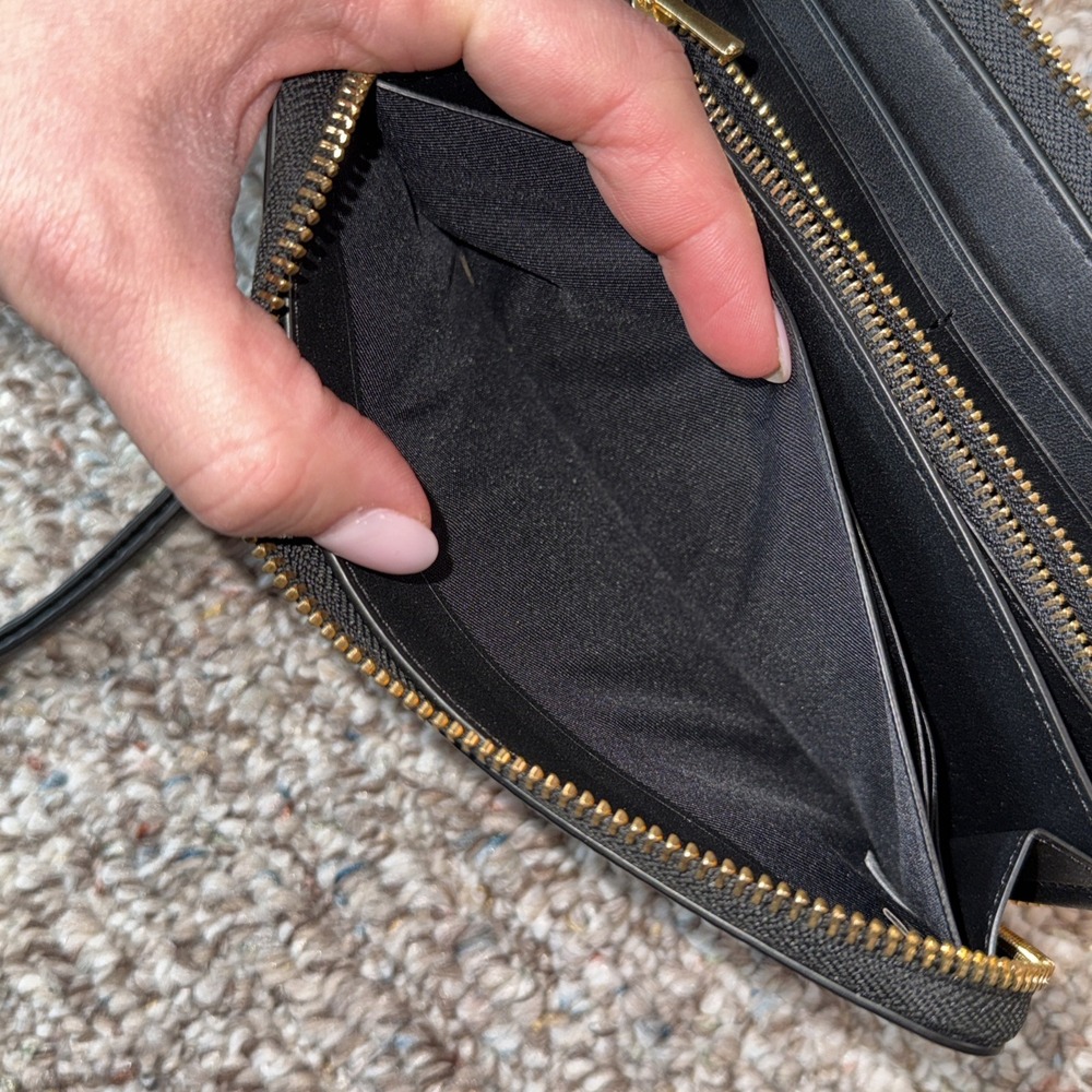 Coach Black‎ Pebble Leather Gold Zip Around Wallet And Wrist Strap C4451 - Picture 9 of 11